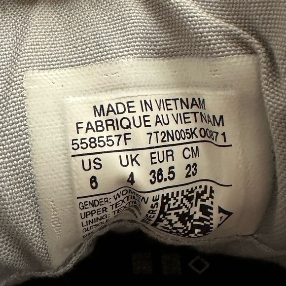 🌞 Gray Women’s Converse Size 6 - Picture 2 of 2